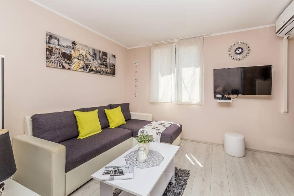 Crystal Apartment Rijeka Luaran gambar