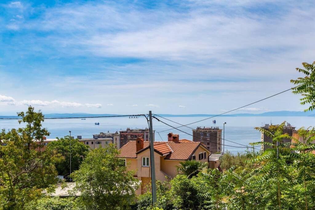 Crystal Apartment Rijeka Luaran gambar